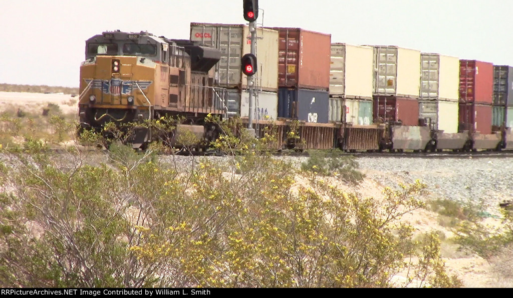EB Priority Container Frt @ Erie -63